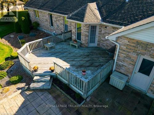 1104 Gladstone Dr, Thames Centre, ON - Outdoor With Deck Patio Veranda With Exterior