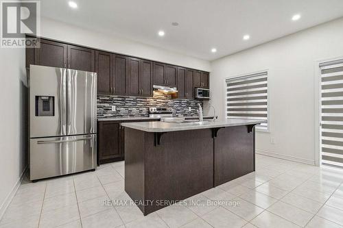 7 Brewis St, Brant, ON - Indoor Photo Showing Kitchen With Upgraded Kitchen