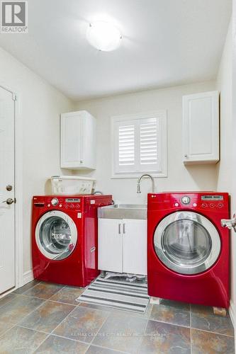 1182 Smither Rd, London, ON - Indoor Photo Showing Laundry Room