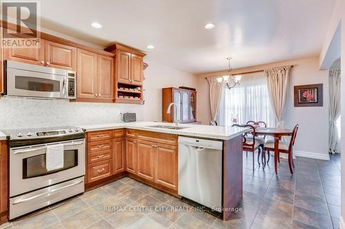 1182 Smither Rd, London, ON - Indoor Photo Showing Kitchen