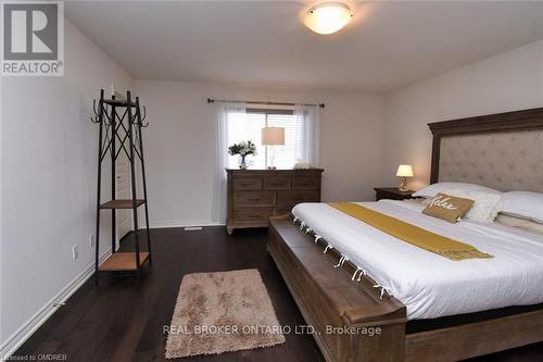 27 Spruce Cres, Welland, ON - Indoor Photo Showing Bedroom