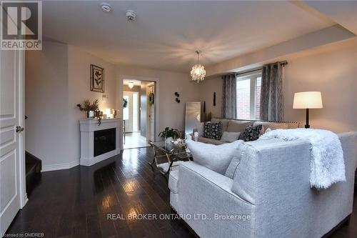 27 Spruce Cres, Welland, ON - Indoor Photo Showing Other Room