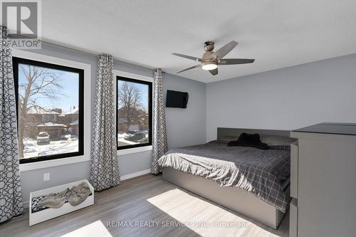 20 Mara Cres, Brampton, ON - Indoor Photo Showing Bedroom