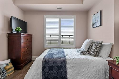 319 Highway 8|Unit #504, Stoney Creek, ON - Indoor Photo Showing Bedroom