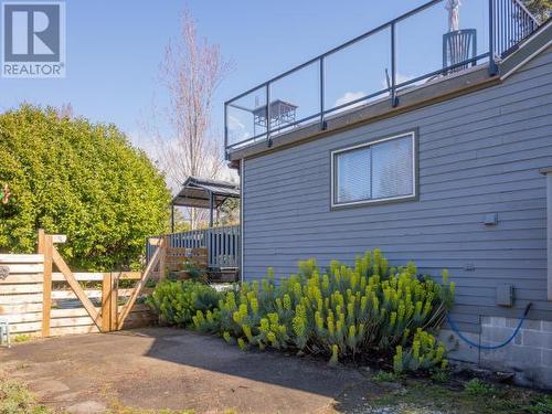 6943 Hammond Street, Powell River, BC - Outdoor With Exterior