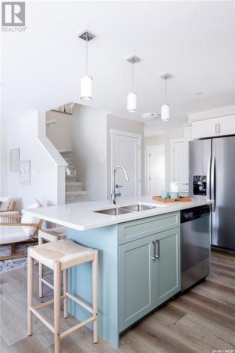 433 Myles Heidt Manor, Saskatoon, SK - Indoor Photo Showing Kitchen With Stainless Steel Kitchen With Double Sink With Upgraded Kitchen