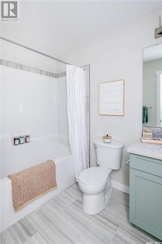 433 Myles Heidt Manor, Saskatoon, SK - Indoor Photo Showing Bathroom