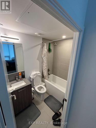 2310 - 19 Western Battery Road, Toronto, ON - Indoor Photo Showing Bathroom