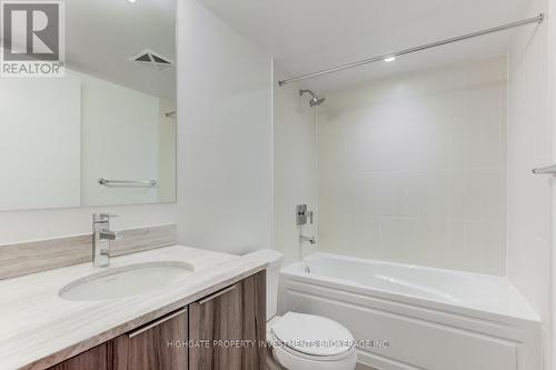 #2617 -955 Bay St, Toronto, ON - Indoor Photo Showing Bathroom