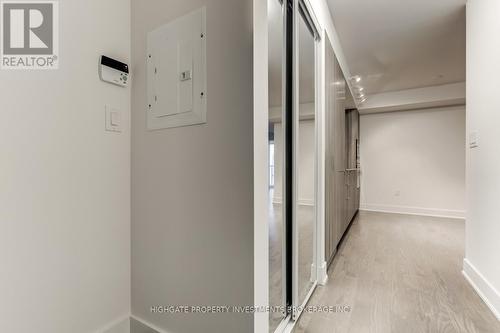 #2617 -955 Bay St, Toronto, ON - Indoor Photo Showing Other Room