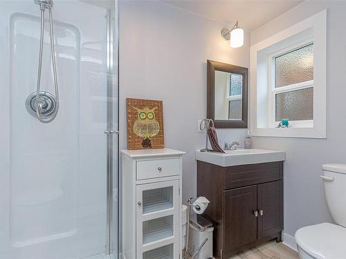 8030 Musgrave St, Crofton, BC - Indoor Photo Showing Bathroom