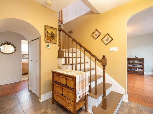 Staircase - 78 Av. Woodland, Beaconsfield, QC - Indoor Photo Showing Other Room