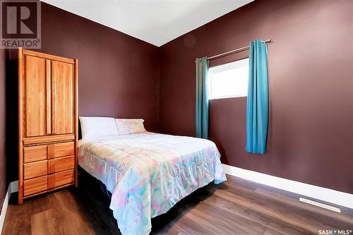 207 5Th Avenue E, Biggar, SK - Indoor Photo Showing Bedroom