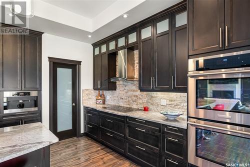 323 Hastings Lane, Saskatoon, SK - Indoor Photo Showing Kitchen With Upgraded Kitchen