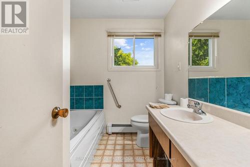 443 Smith Street, Brighton, ON - Indoor Photo Showing Bathroom