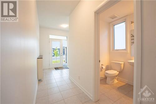 351 Sterling Avenue, Rockland, ON - Indoor Photo Showing Bathroom