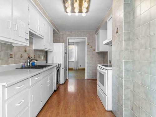 Cuisine - 4978  - 4980 Rue Du Quesne, Montréal (Mercier/Hochelaga-Maisonneuve), QC - Indoor Photo Showing Kitchen With Double Sink