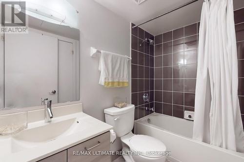 906 - 20 Joe Shuster Way, Toronto, ON - Indoor Photo Showing Bathroom