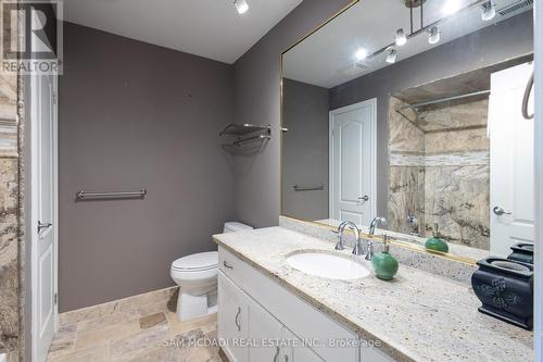 493 Dewitt Rd, Hamilton, ON - Indoor Photo Showing Bathroom