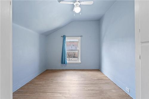 26 Elizabeth Street, Grimsby, ON - Indoor Photo Showing Other Room