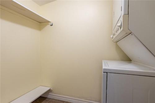 49 Spadina Avenue, Hamilton, ON - Indoor Photo Showing Laundry Room