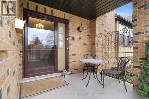 92 Meridene Cres W, London, ON - Outdoor With Deck Patio Veranda With Exterior