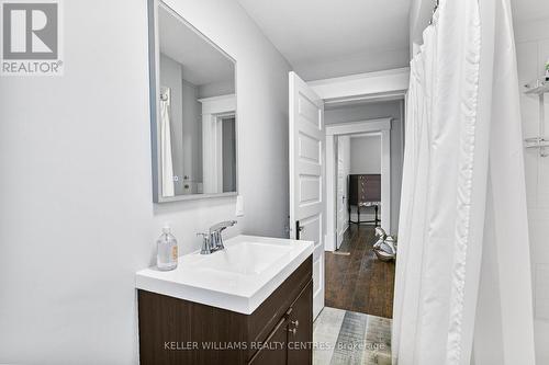 1 Cascade Street, Parry Sound, ON - Indoor Photo Showing Bathroom