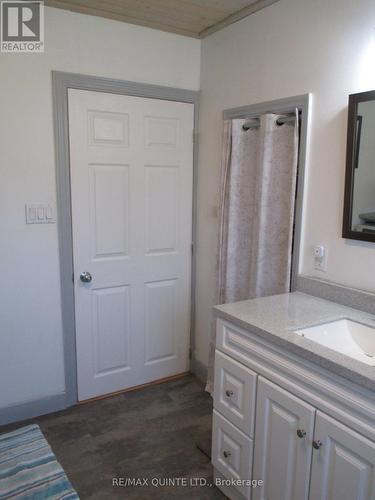 296 Durham St S, Centre Hastings, ON - Indoor Photo Showing Bathroom