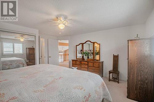 27 White Elm Rd, Barrie, ON - Indoor Photo Showing Bedroom