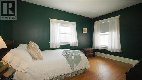 669 4Th Avenue E, Owen Sound, ON - Indoor Photo Showing Bedroom
