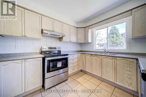 5179 Creditview Road E, Mississauga, ON - Indoor Photo Showing Kitchen With Double Sink