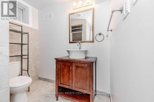 7 Henderson Drive, Guelph, ON - Indoor Photo Showing Bathroom