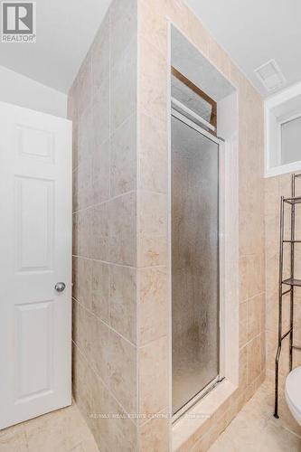 7 Henderson Drive, Guelph, ON - Indoor Photo Showing Bathroom