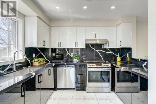 #10 -4950 Rathkeale Rd, Mississauga, ON - Indoor Photo Showing Kitchen With Double Sink
