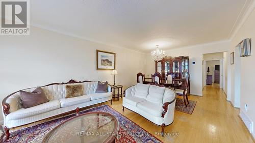 54 Wintergreen Road, Toronto, ON - Indoor Photo Showing Living Room