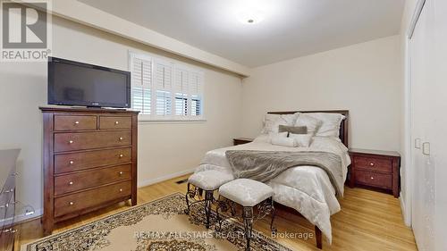 54 Wintergreen Road, Toronto, ON - Indoor Photo Showing Bedroom