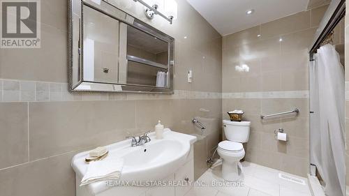 54 Wintergreen Rd, Toronto, ON - Indoor Photo Showing Bathroom