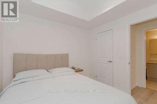 123 - 349 Wheat Boom Drive, Oakville, ON - Indoor Photo Showing Bedroom