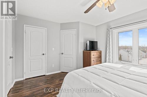 293 Thompson Rd, Orangeville, ON - Indoor Photo Showing Bedroom