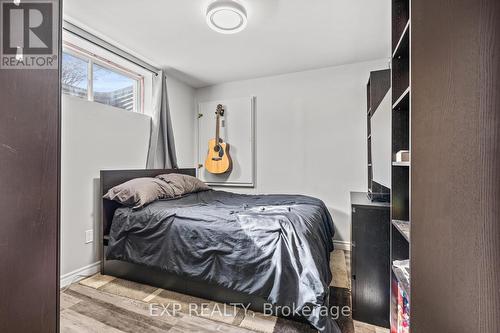 293 Thompson Rd, Orangeville, ON - Indoor Photo Showing Bedroom