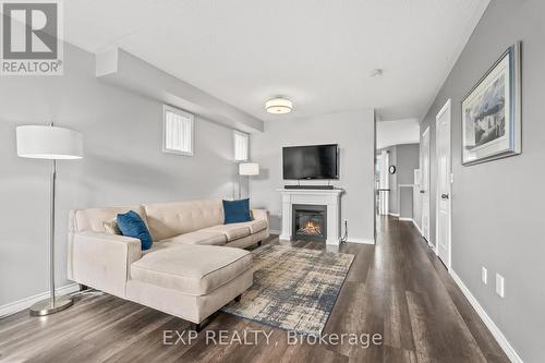 293 Thompson Rd, Orangeville, ON - Indoor Photo Showing Living Room With Fireplace