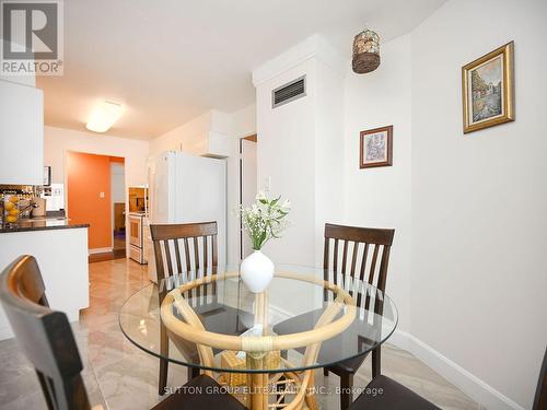 #1602 -50 Elm Dr E, Mississauga, ON - Indoor Photo Showing Dining Room