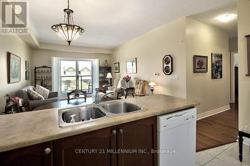 204 - 91 Raglan Street, Collingwood, ON - Indoor Photo Showing Kitchen With Double Sink