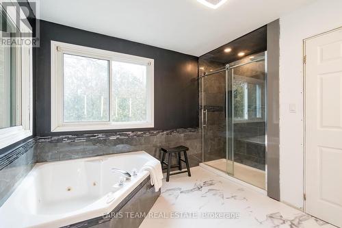23 Greengables Drive, Oro-Medonte, ON - Indoor Photo Showing Bathroom