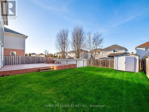 30 Gold Park Gate, Essa, ON - Outdoor With Backyard