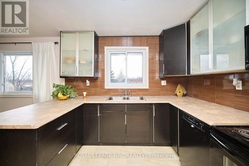 3860 Elm St, Welland, ON - Indoor Photo Showing Kitchen With Double Sink