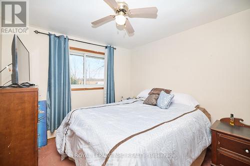 3860 Elm Street, Welland, ON - Indoor Photo Showing Bedroom