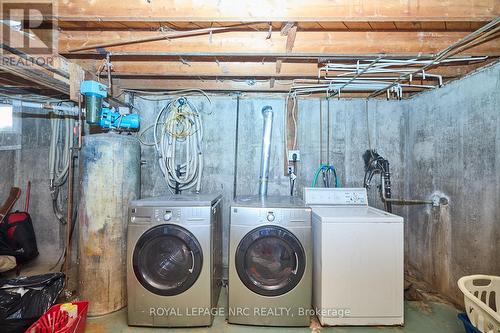 3860 Elm St, Welland, ON - Indoor Photo Showing Laundry Room