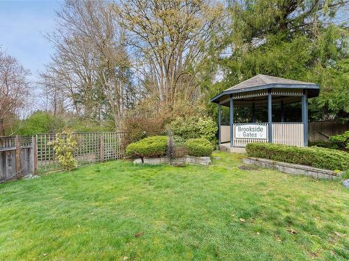 10-3085 Sherman Rd, Duncan, BC - Outdoor With Backyard