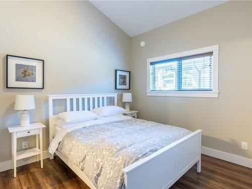 208A-6596 Baird Rd, Port Renfrew, BC - Indoor Photo Showing Bedroom